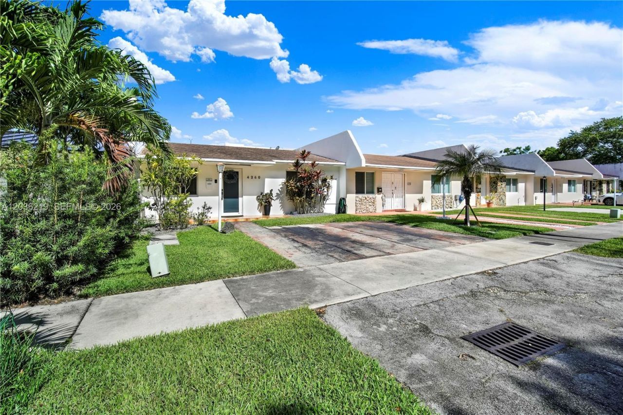 4260 SW 68th Ct, Miami, FL 33155 Photo