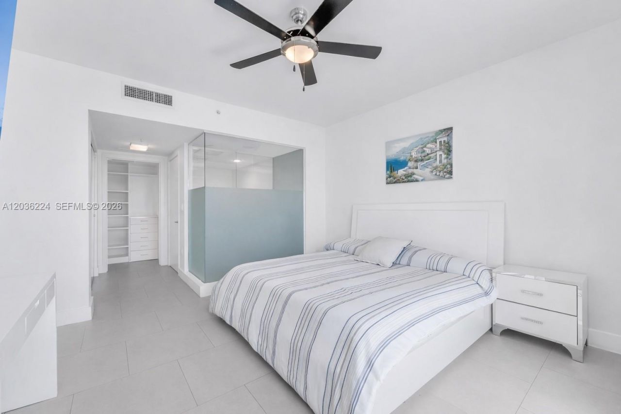 92 SW 3rd St , Unit 3611, Miami, FL 33130 Photo