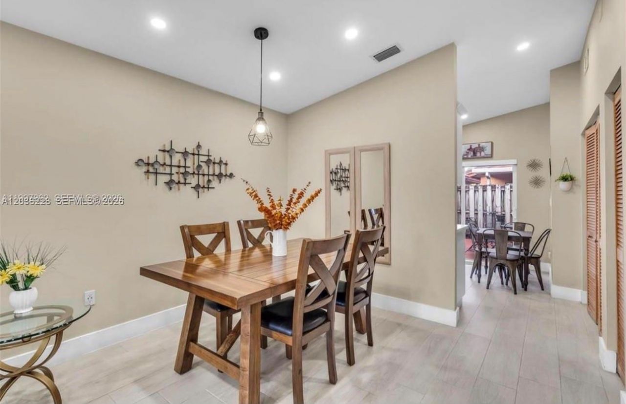 7001 W 35th Ave , Unit 169, Hialeah, FL 33018 Photo