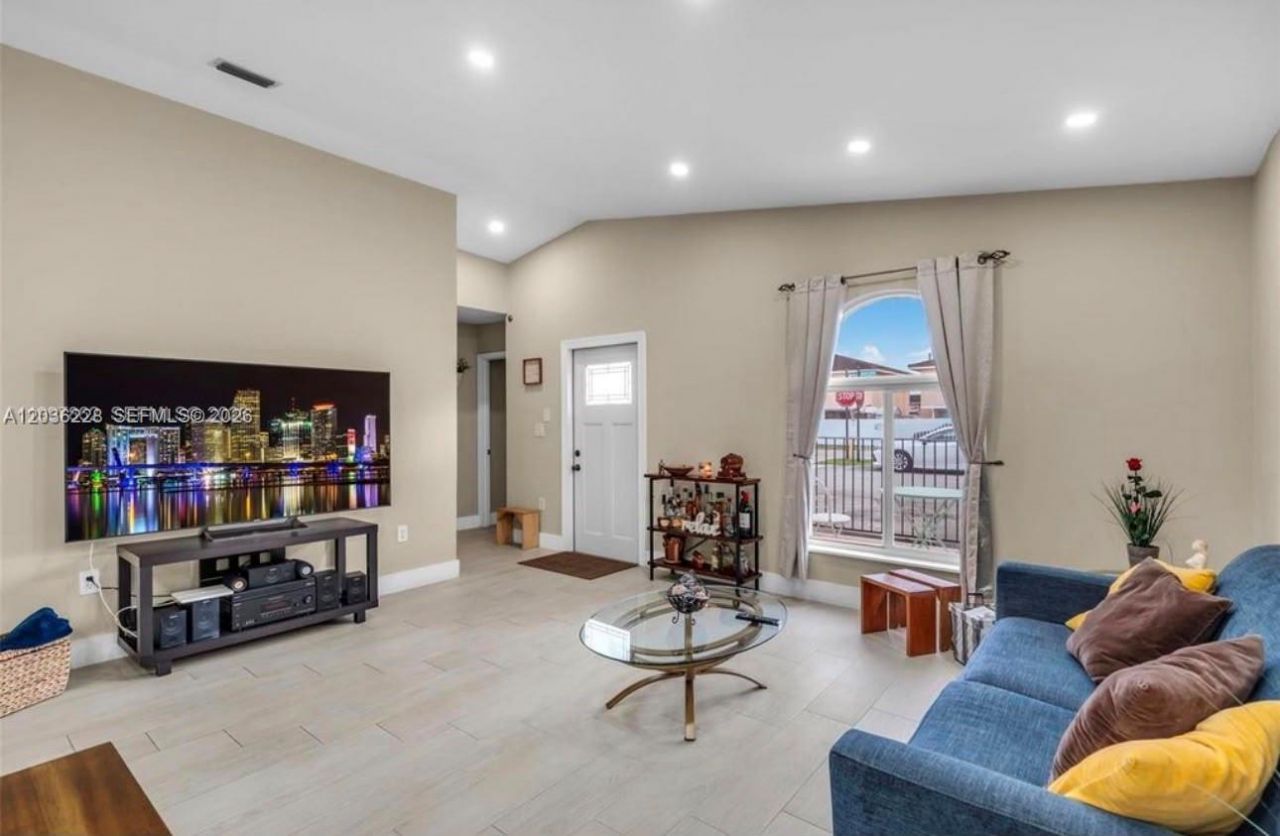 7001 W 35th Ave , Unit 169, Hialeah, FL 33018 Photo