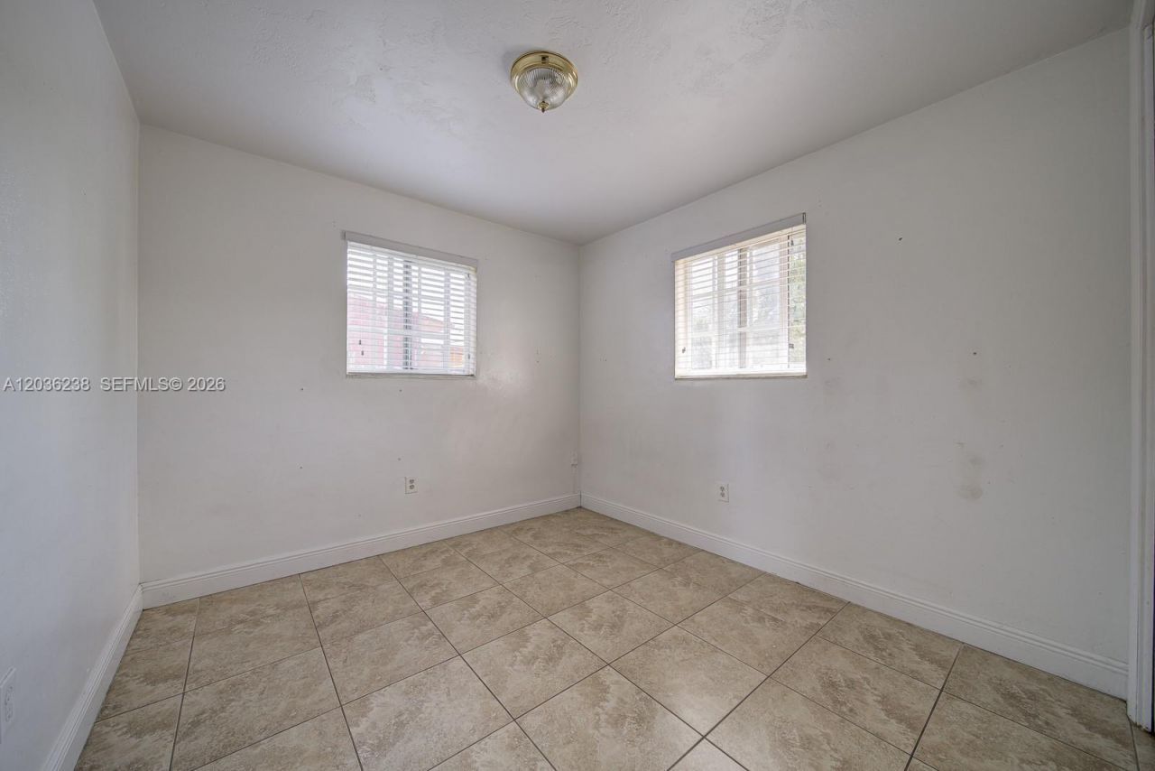 11250 SW 7th St , Sweetwater, FL 33174 Photo