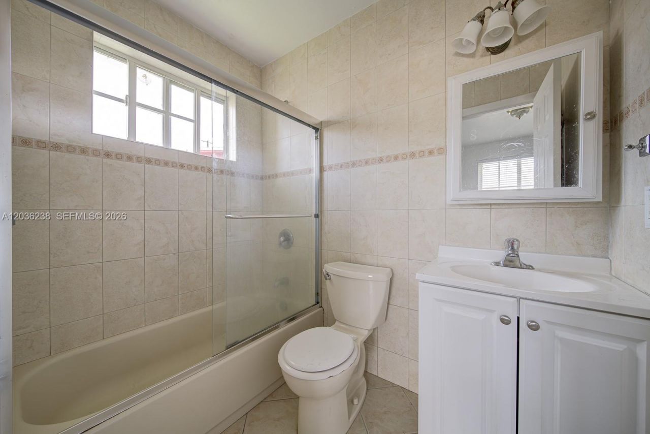 11250 SW 7th St , Sweetwater, FL 33174 Photo