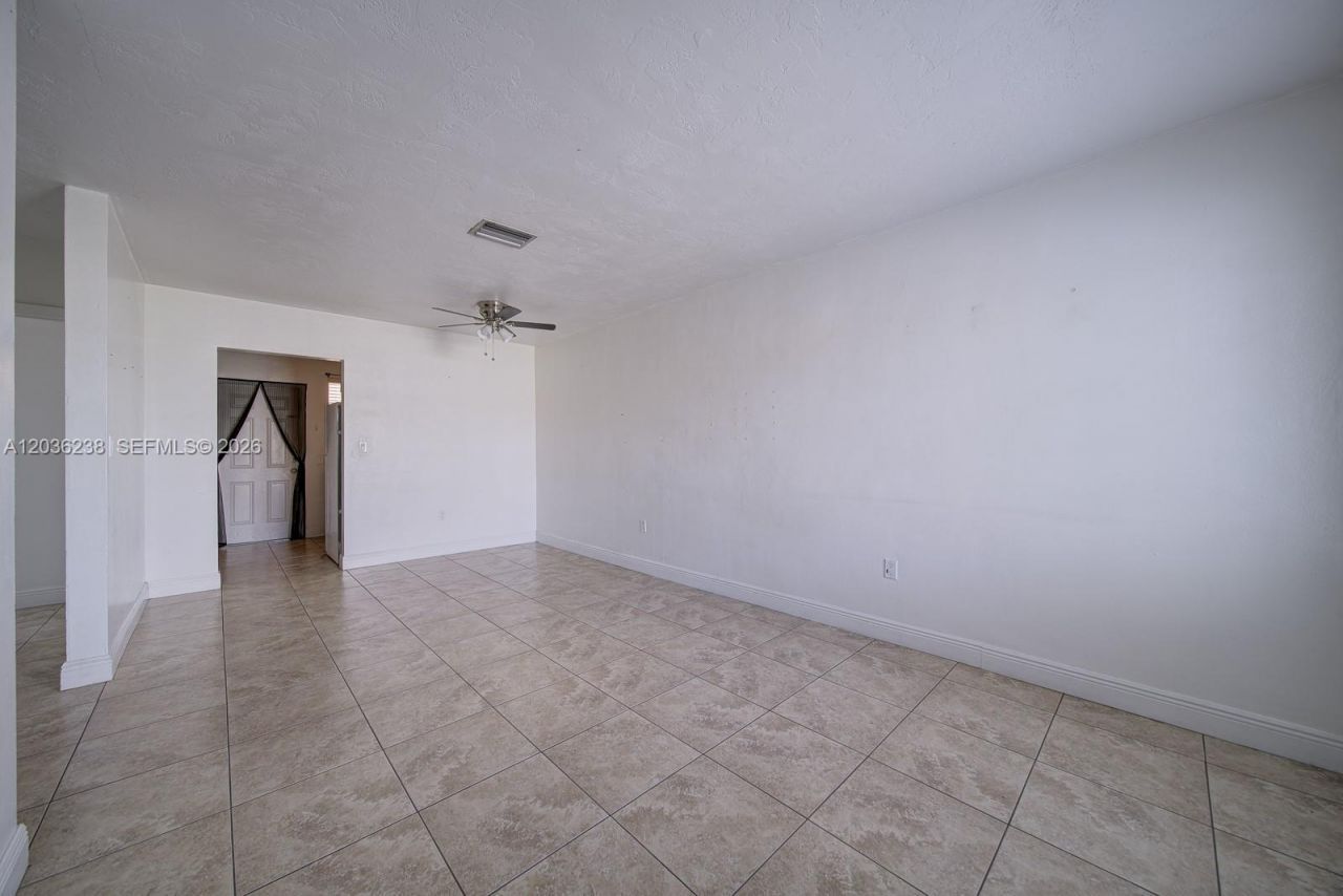 11250 SW 7th St , Sweetwater, FL 33174 Photo
