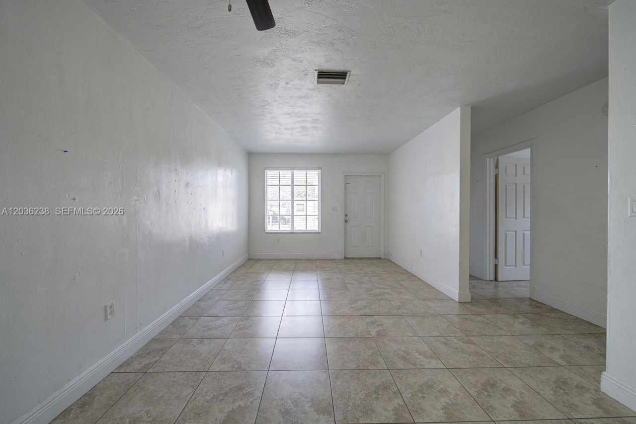11250 SW 7th St , Sweetwater, FL 33174 Photo