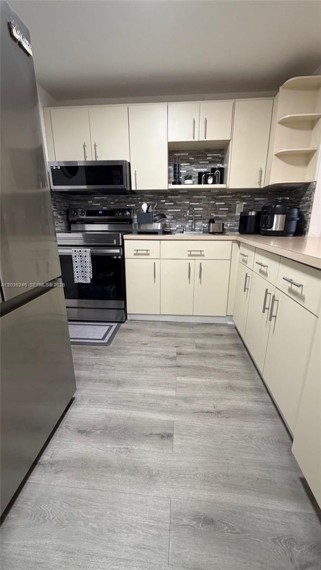 1825 W 44th Pl , Unit 1107, Hialeah, FL 33012 Photo