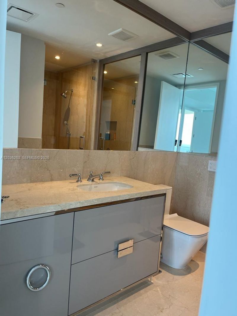15701 Collins Ave, Unit 3104, Sunny Isles Beach, FL 33160 Photo