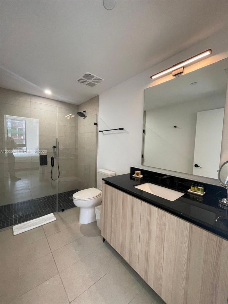 225 N Miami Ave, Unit 805, Miami, FL 33128 Photo