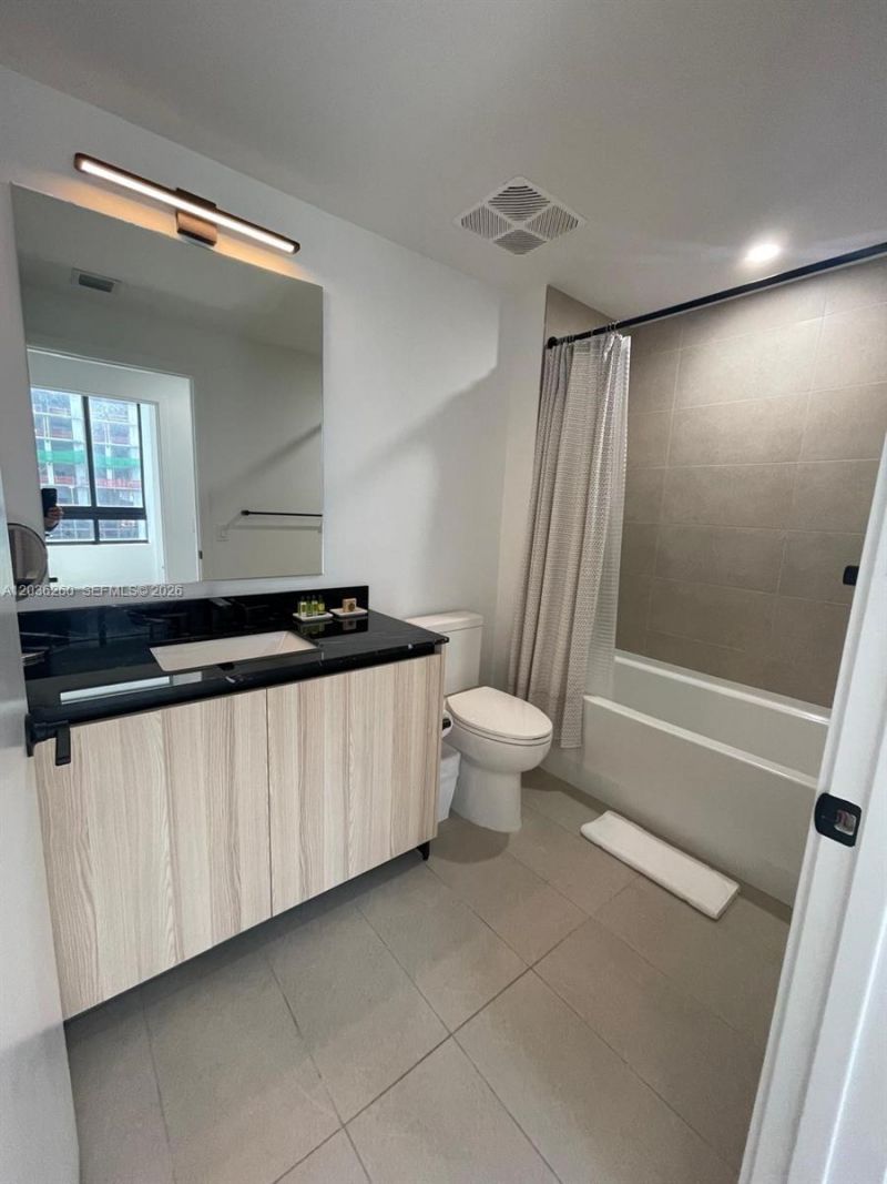 225 N Miami Ave, Unit 805, Miami, FL 33128 Photo