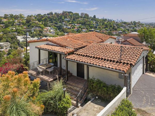 3756 Clayton Avenue W, Los Angeles, CA 90027