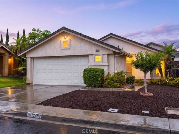 13484 Columbus Court , Fontana, CA 92336