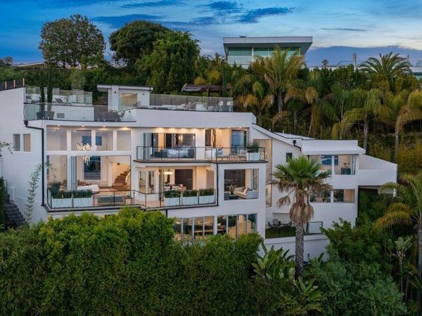 9270 Kinglet Drive , West Hollywood, CA 90069
