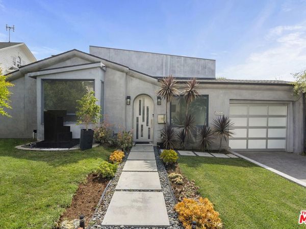 3084 St George Street, Los Angeles, CA 90027