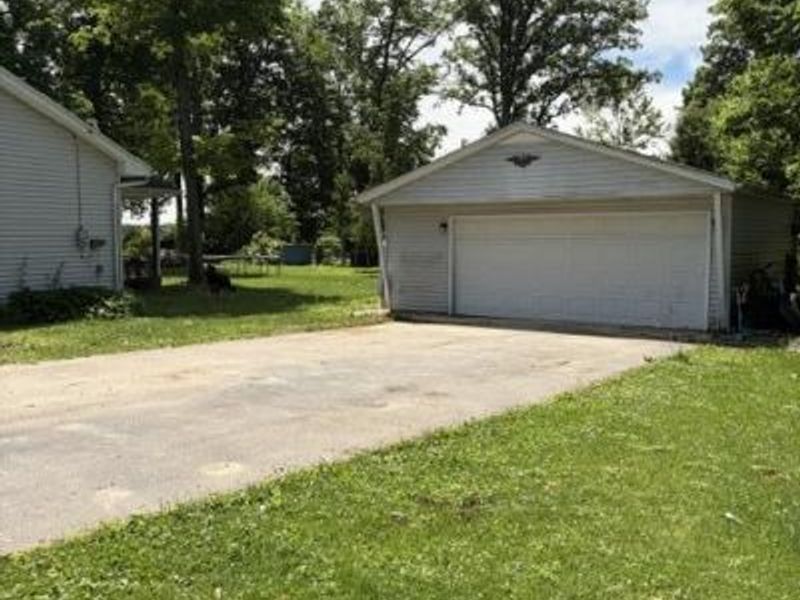 2410 W St Rt 571 Road, Tipp City, OH 45371 Photo 6