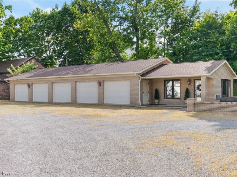 13113 Cleveland Avenue NW, Uniontown, OH 44685 Photo 20