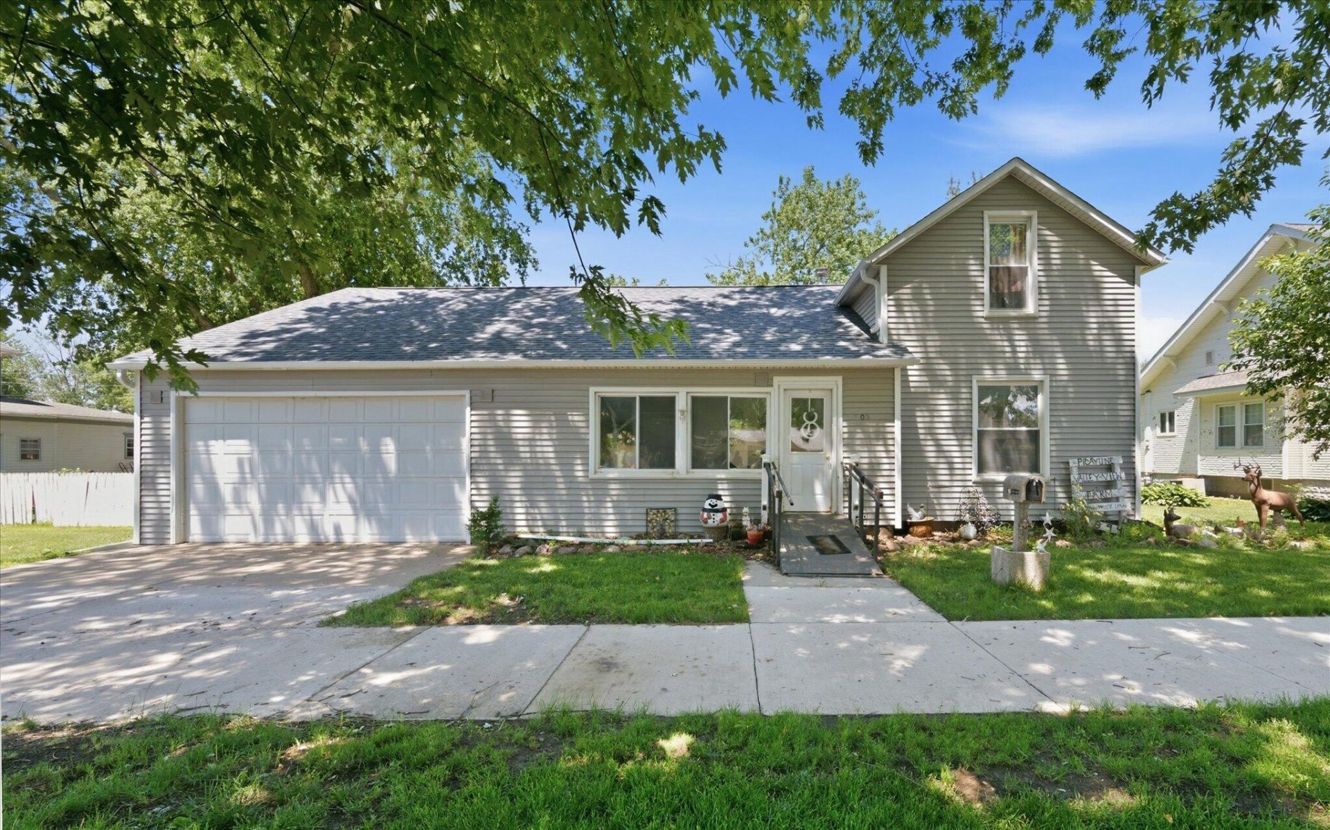 905 Iowa Avenue, Dunlap, IA 51529 Main Photo
