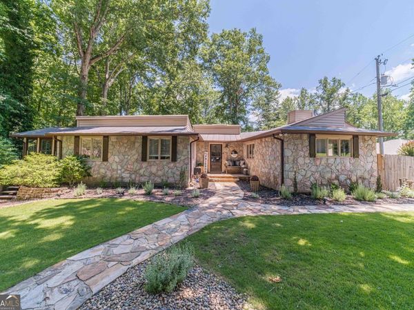45 Lakepoint Drive, Dawsonville, GA 30534