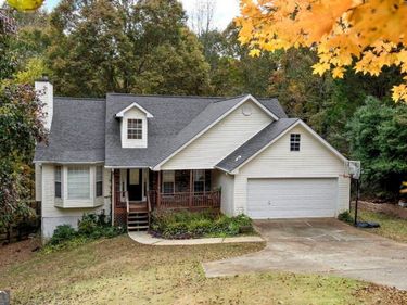 6338 Clearbrook Drive, Flowery Branch, GA 30542