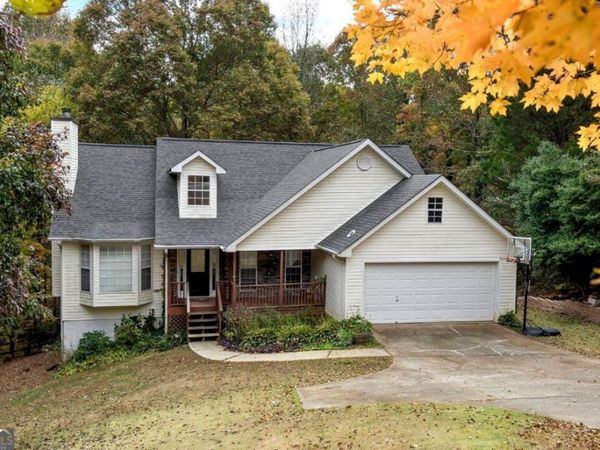 6338 Clearbrook Drive, Flowery Branch, GA 30542