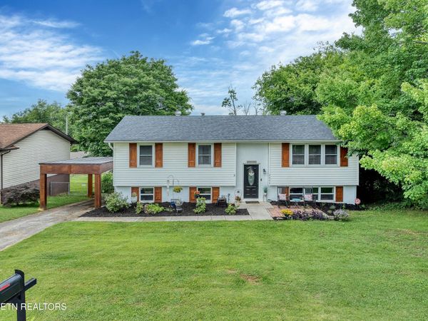 2029 Swarthmore Lane, Maryville, TN 37804