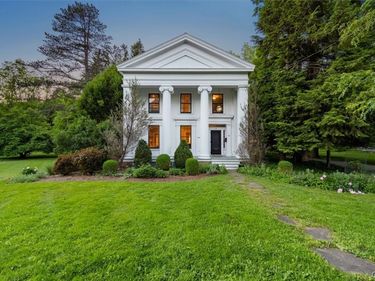 76 College Street , Clinton, NY 13323