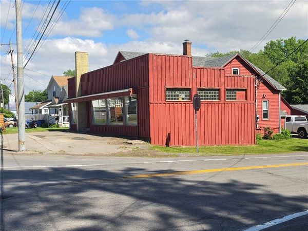 8392 Ridge Road , Gasport, NY 14067