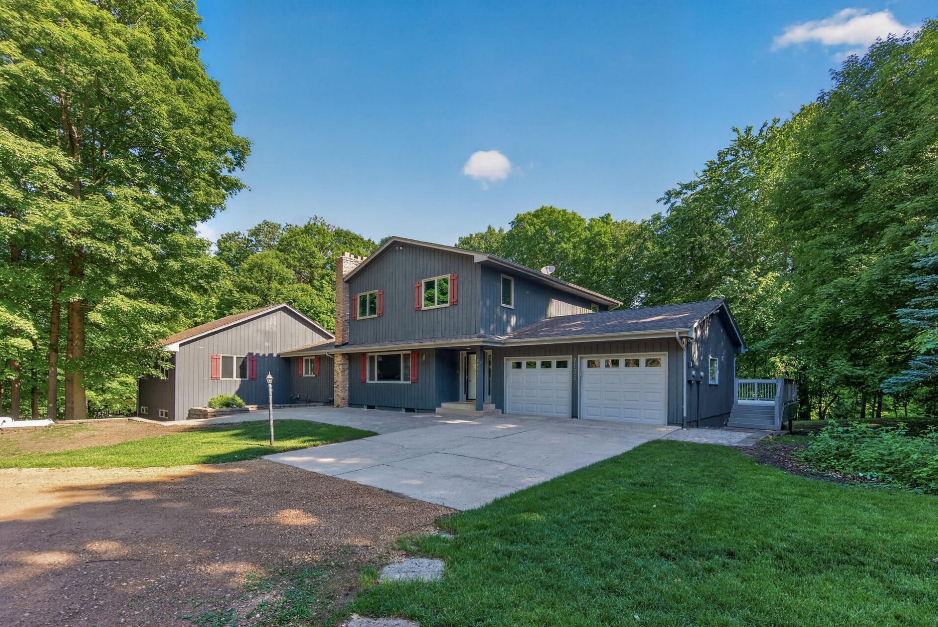 2135 County Road 24 , Hamel, MN 55340