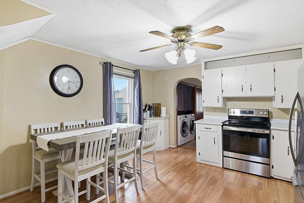138 7th Avenue N, Waite Park, MN 56387