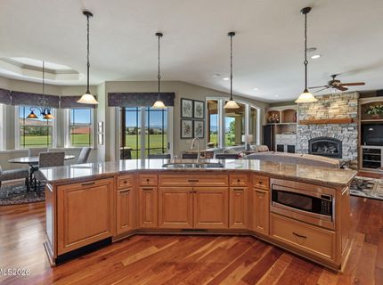 7231 Silver King Drive, Sparks, NV 89436 Photo