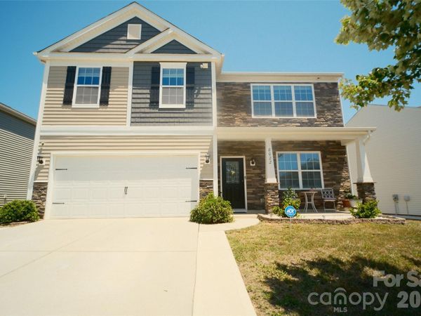 8022 Rowling Drive , Charlotte, NC 28215
