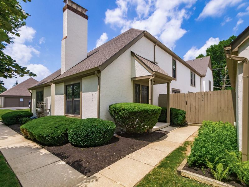 434 Edinburgh Road , Dublin, OH 43017 Photo 1