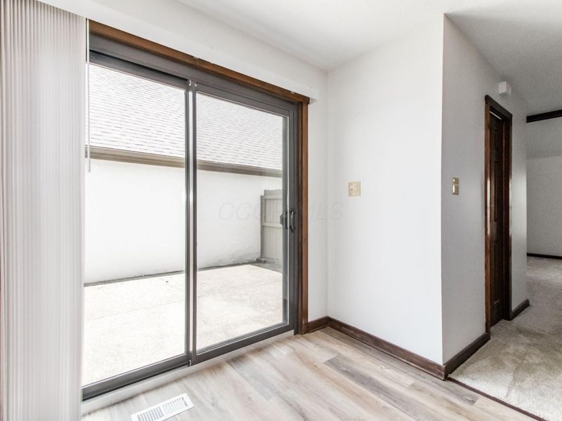 434 Edinburgh Road , Dublin, OH 43017 Photo 8