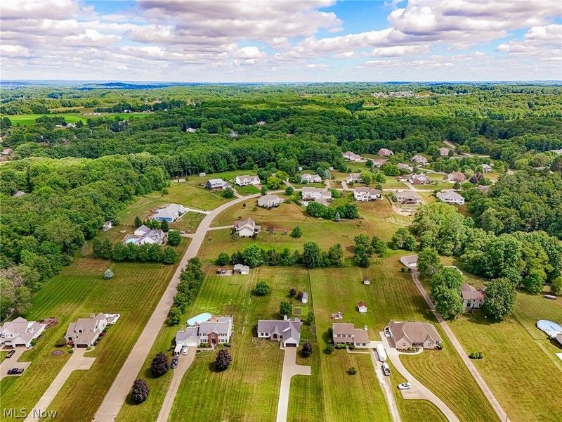 5773 Deer Pines Drive, Green, OH 44216 Photo 10