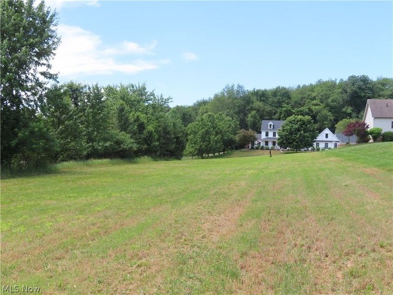 5773 Deer Pines Drive, Green, OH 44216 Photo 2