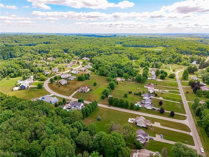 5773 Deer Pines Drive, Green, OH 44216 Photo 6