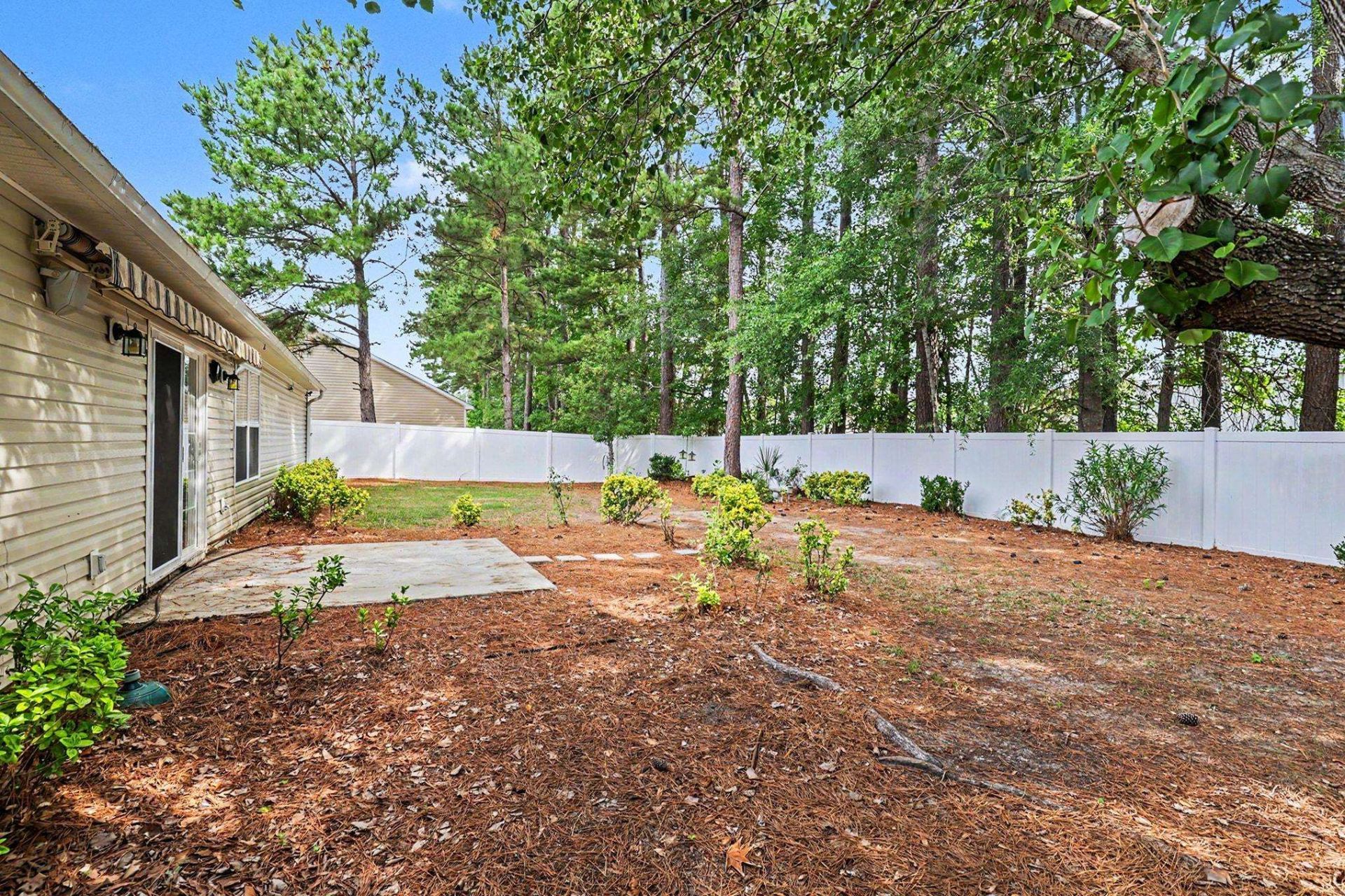 306 Andorra St.  Photo 31