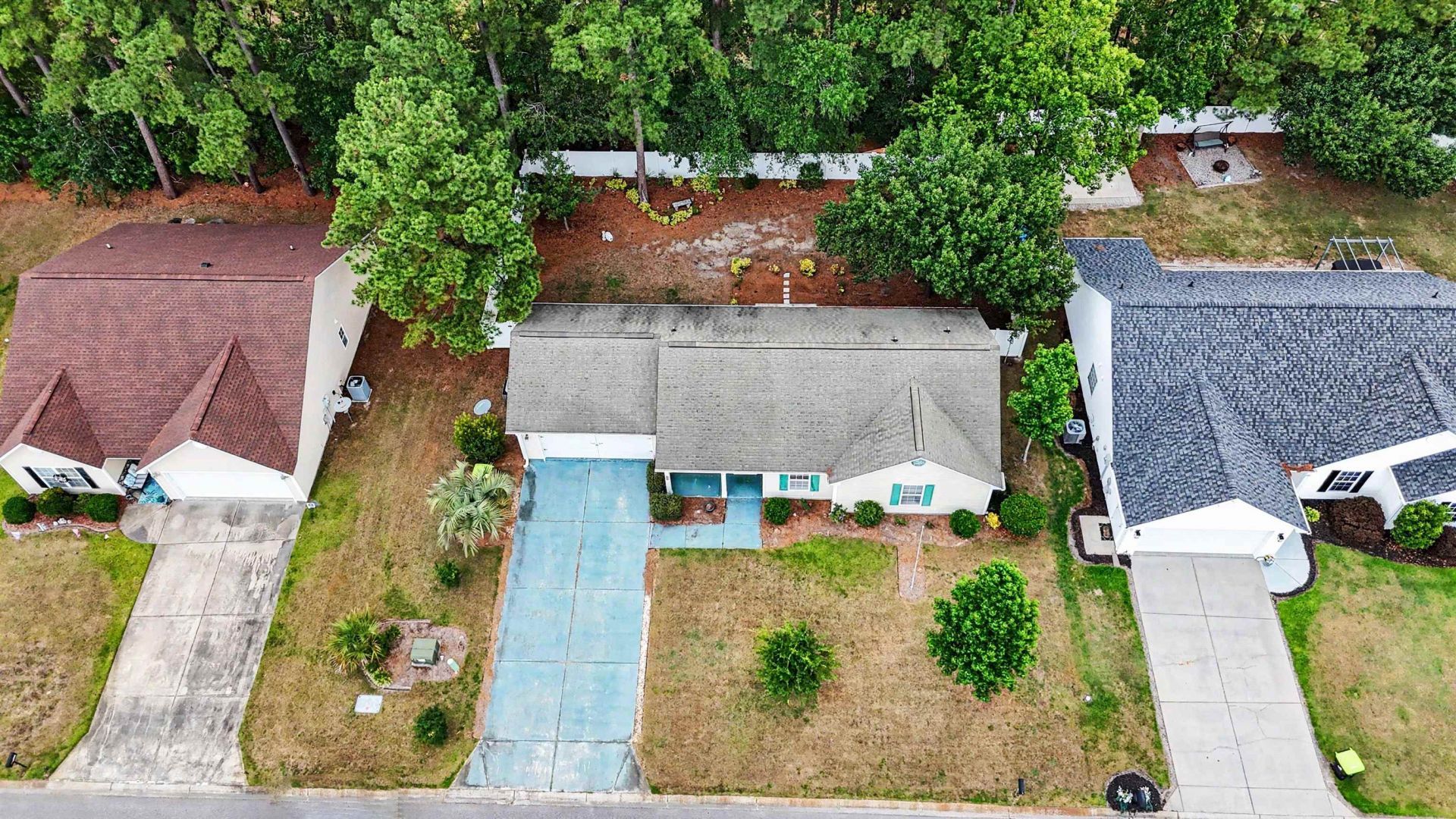 306 Andorra St.  Photo 39