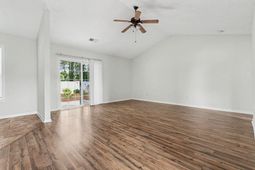 306 Andorra St.  photo 4