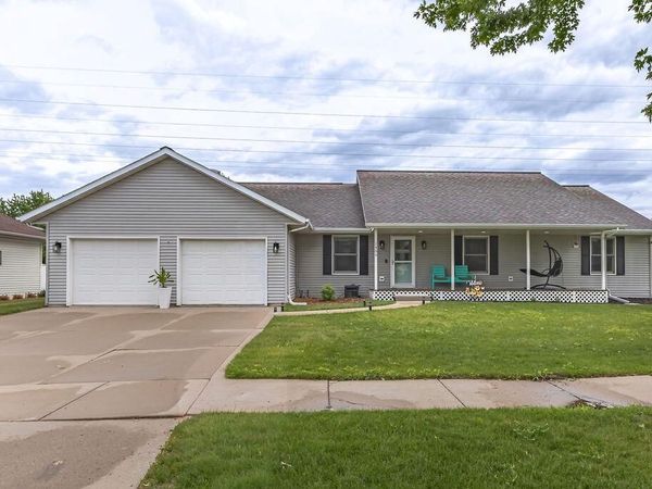 1500 Cliffview AVENUE, Onalaska, WI 54650