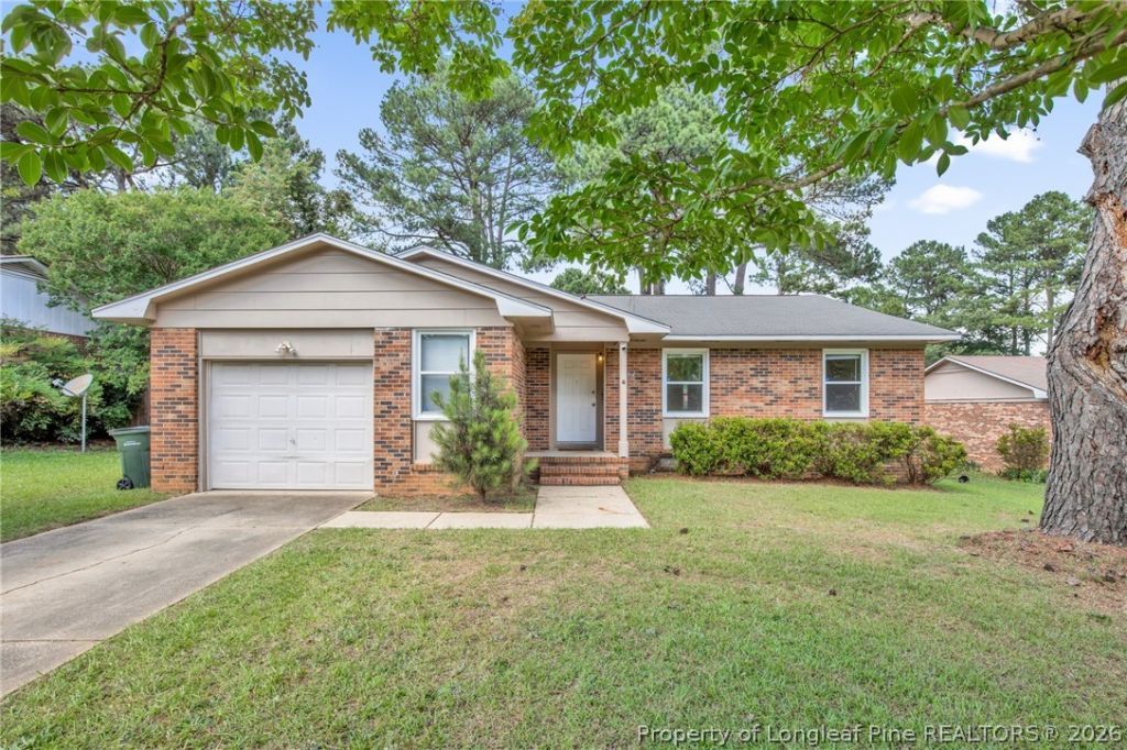6712 Sexton Court, Fayetteville, NC 28314 Main Photo