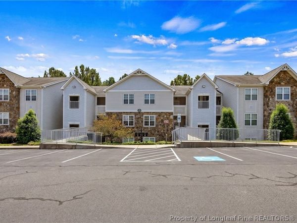 158 Gallery Drive , Unit 302, Spring Lake, NC 28390