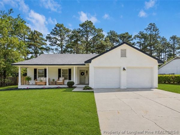 6870 Pin Oak Lane , Fayetteville, NC 28314