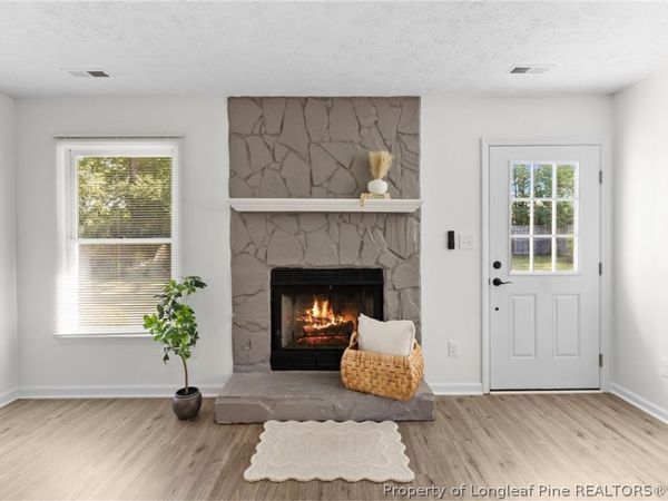 6870 Pin Oak Lane, Fayetteville, NC 28314
