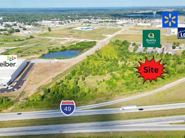 000 Hazel St , Carthage, MO 64836