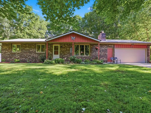 15915 Ryan Drive, Holland, MI 49424
