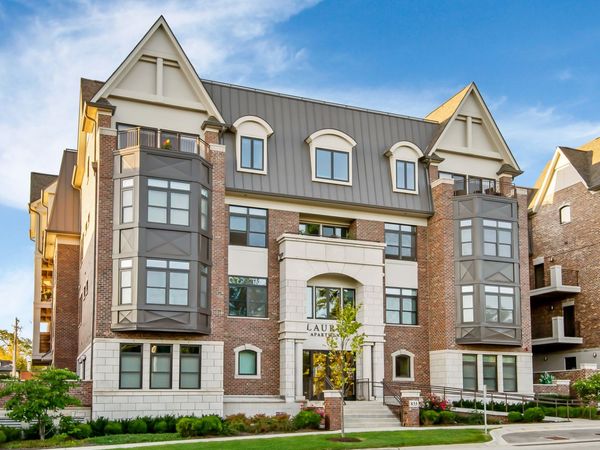 833 Laurel Avenue , Unit 206, Highland Park, IL 60035
