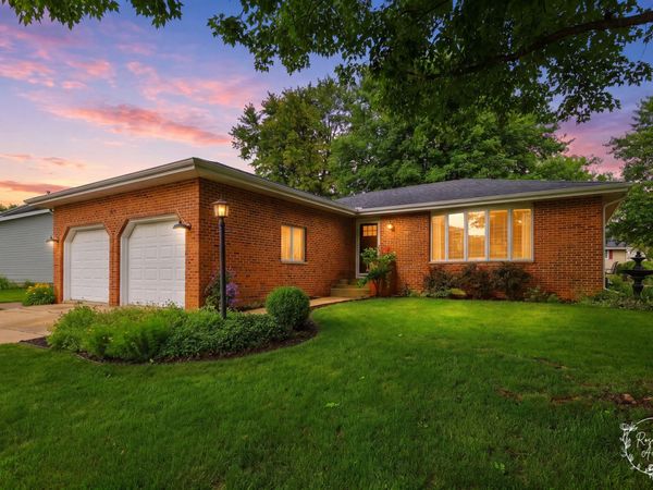 1362 Mill Pond Road , Bourbonnais, IL 60914