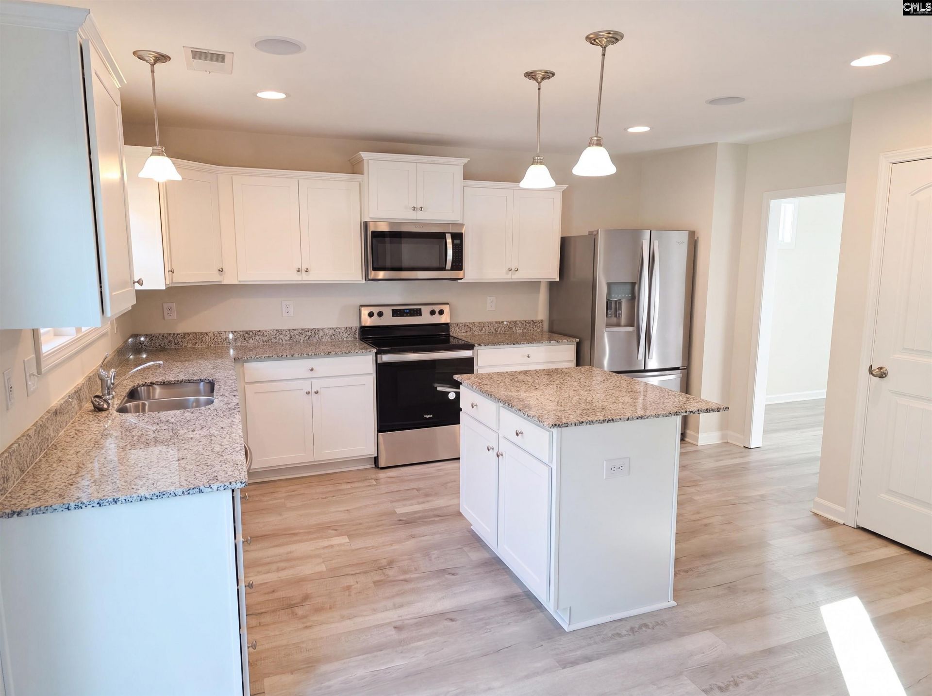 2050 Barnhart Drive  Photo 7