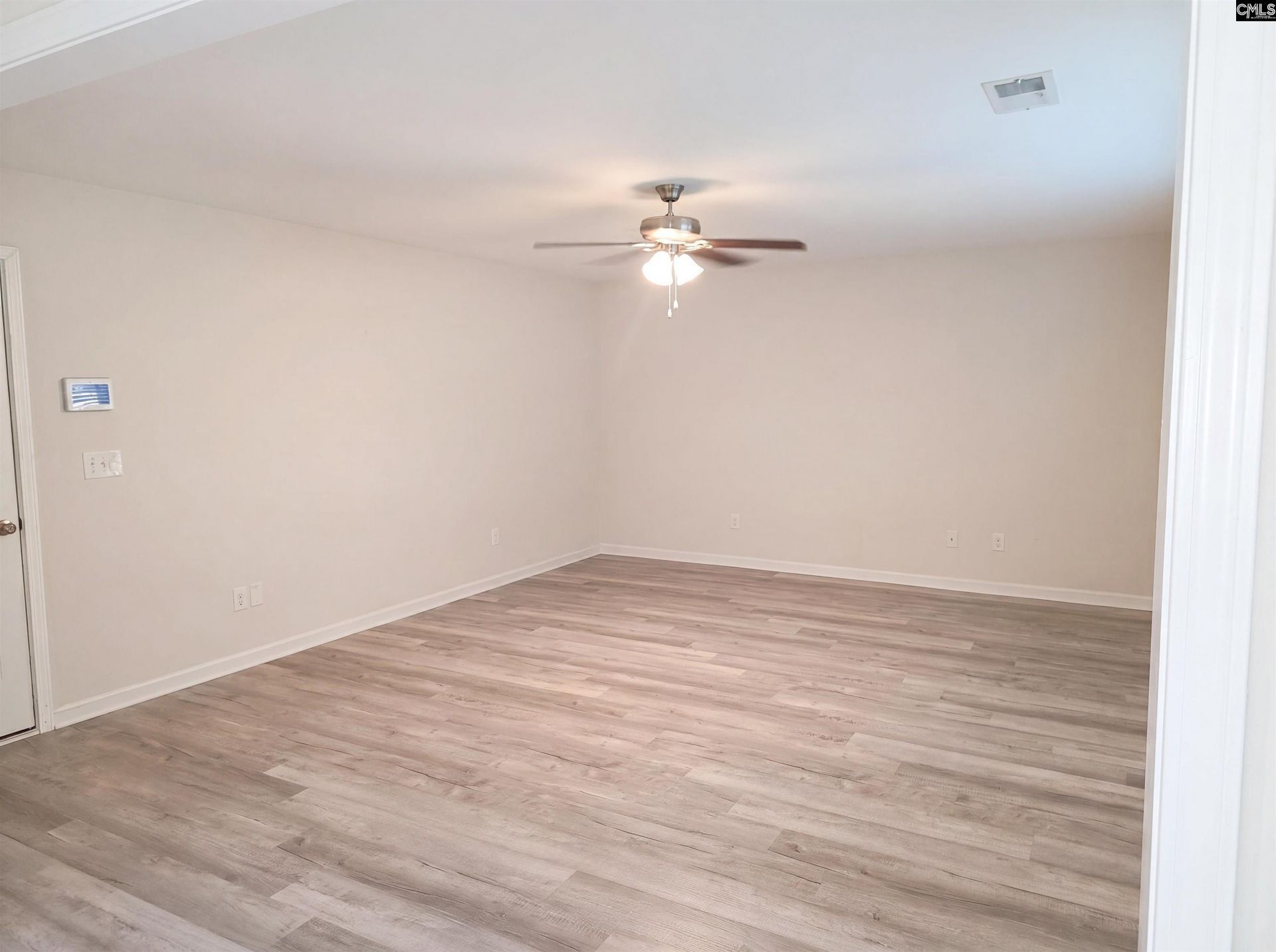 2050 Barnhart Drive  Photo 8