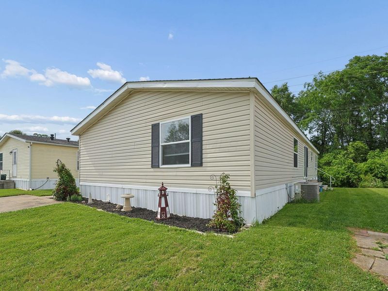 1100 Thornwood Drive SW, Unit Lot 101, Heath, OH 43056 Photo 4