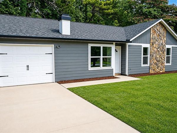 1818 Petite Lane , Lithonia, GA 30058